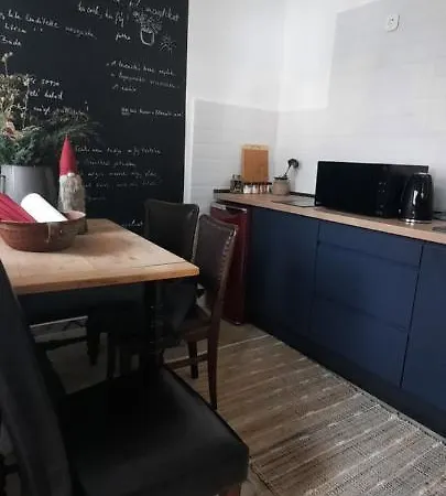 Διαμέρισμα Kiskilenc Vendeghaz Szarvaskő